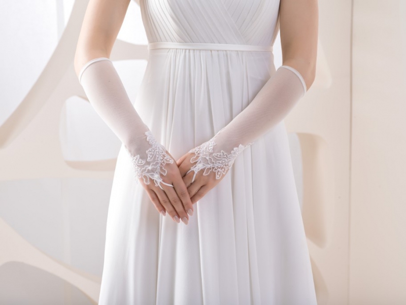 Doplňky pro nevěstu - Zdobené svatební rukavičky