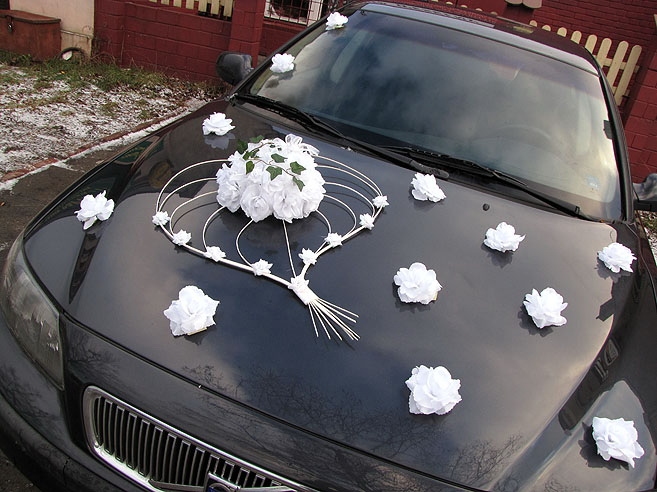 Svatební dekorace na auto - Květy na ozdobení automobilu - krémová