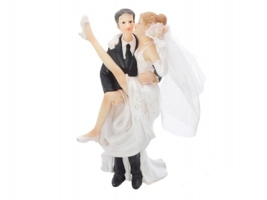 Figurky na svatební dort - Nevěsta v náručí