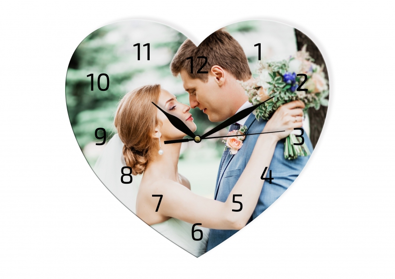 Dary pro novomanžele - Srdcové hodiny s vlastní fotografií