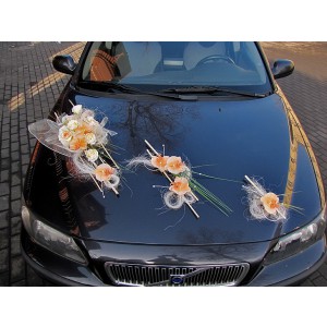 Výzdoba auta květy
